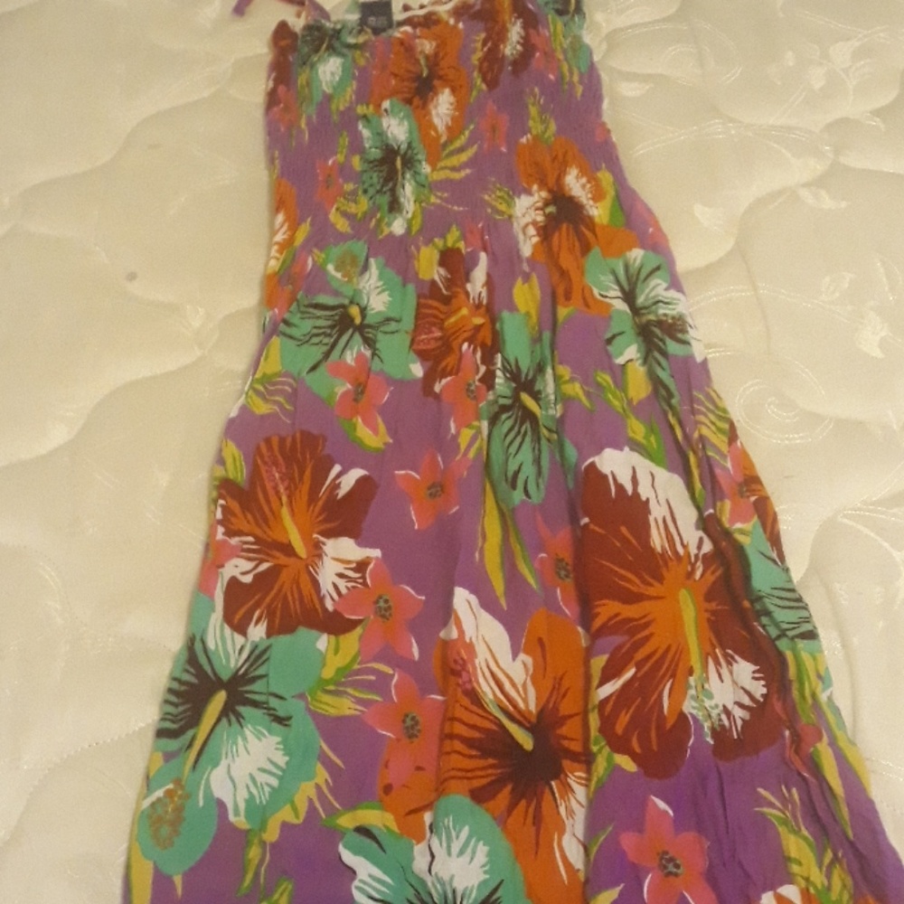Flowery pattern dress